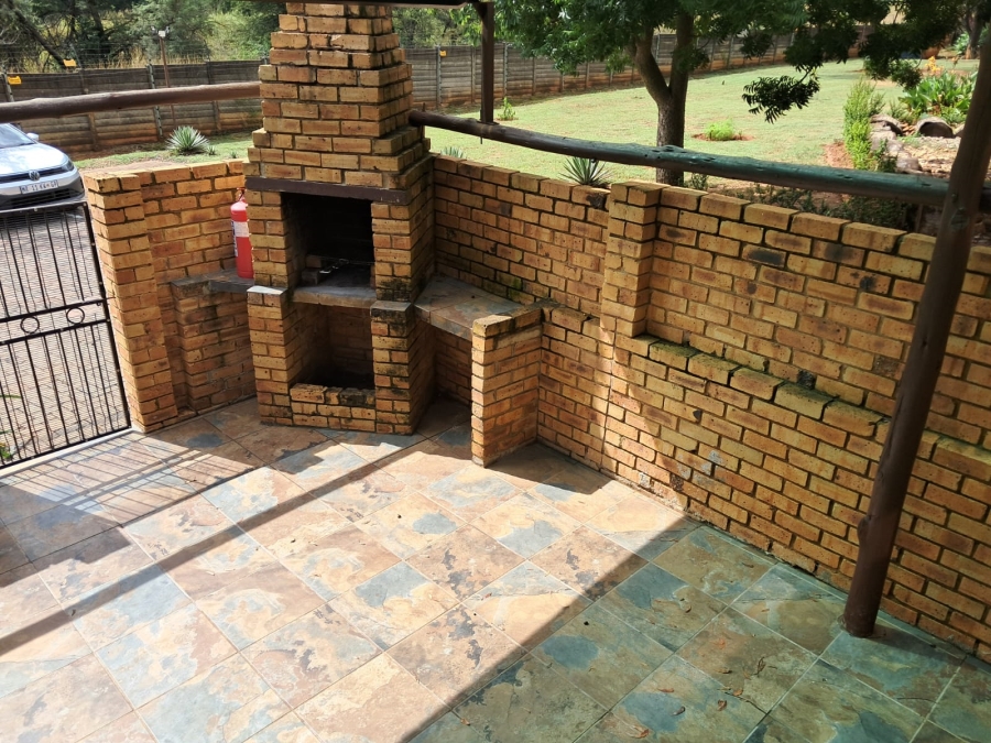 3 Bedroom Property for Sale in Safari Gardens North West